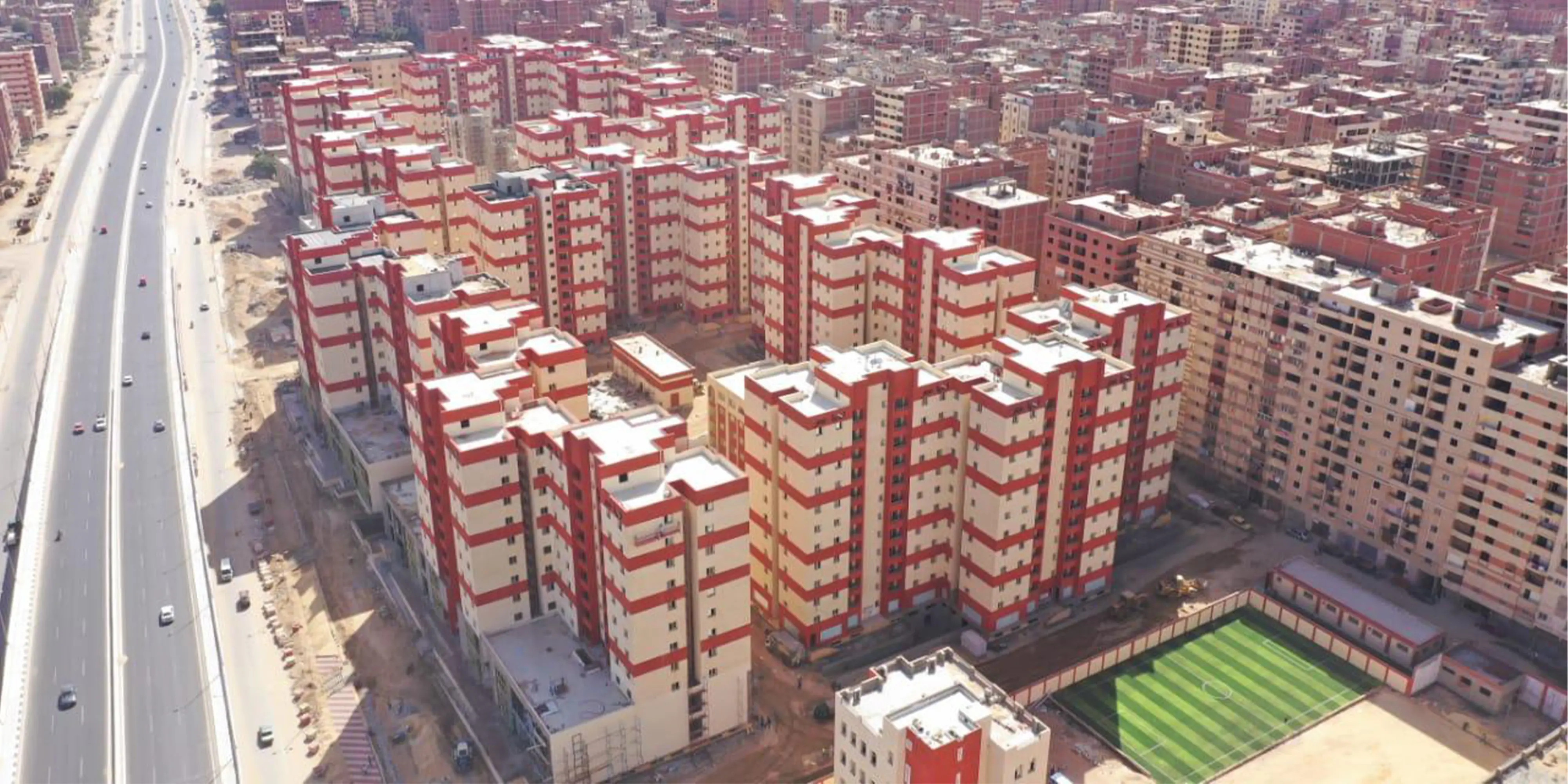 Construction de 3 tours dans le projet de logement social (Ahalina 2)